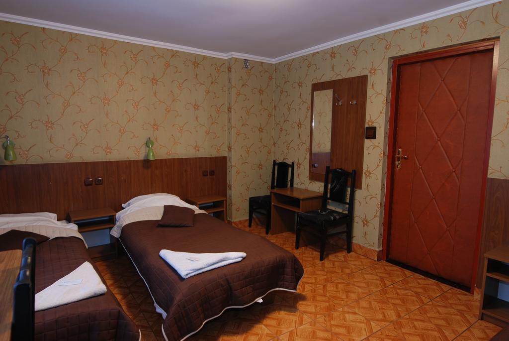 Hotel La-Musica Piaseczno  Eksteriør billede