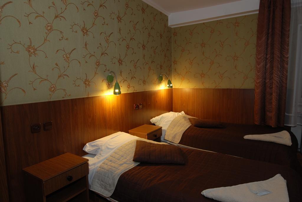 Hotel La-Musica Piaseczno  Eksteriør billede