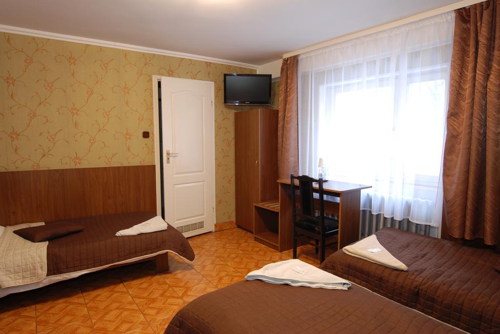 Hotel La-Musica Piaseczno  Eksteriør billede
